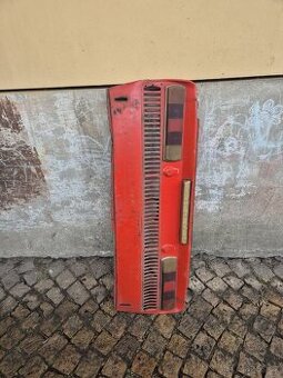 Zadní čelo škoda 110r dlouhá výztuha