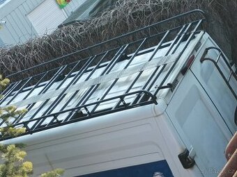 Střešní nosič, zahrádka na Iveco.