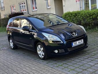 Peugeot 5008 1.6 HDI 80kW 1. Majitel v ČR Tažné Panorama