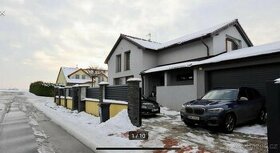 Prodej rodinného domu 253 m², pozemek 802 m² Bašť - 1