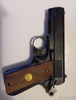 Startovací pistole