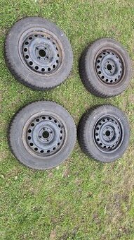Zimní pneu 165/70 R14 81T + plechové disky – rozteč 4x100