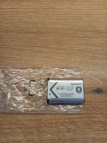 Prodám dobíjecí lithium-iontovou baterii Sony typuX