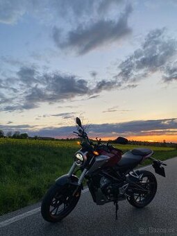 Honda CB125R