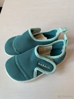 Nabaji boty do vody vel 22/23