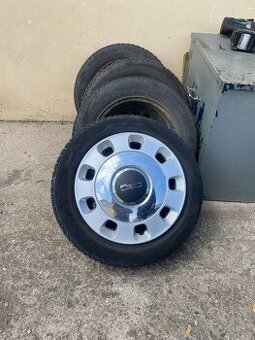 Plechové disky Fiat 500 4 ks (175/65 R 14 zimni gumy 5mm) +