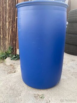 Plastový sud 200 l