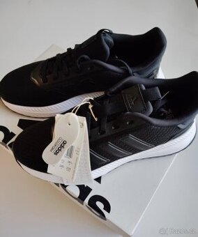 Běžecké boty, tenisky Adidas, vel.38