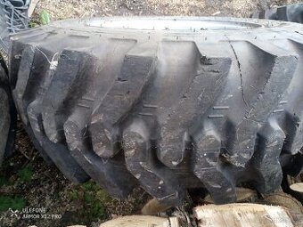 Pneu 10.0/75-15,3 MITAS
