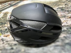 Přilba R2 Aero ATH09A/L L(58-61cm) -  NOVÁ 