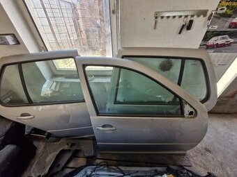 Dveře LB7Z golf 4