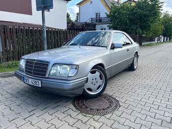 Mercedes Benz W124 Coupe (C124)