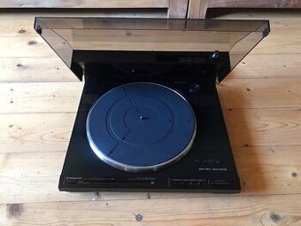 GRAMOFON LINEÁRNÍ PIONEER PL-L550 (ROK 1989) PŘÍMÝ NÁHON ,PL