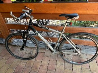 Trekingové kolo Maxbike