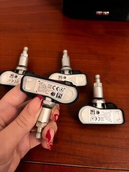 Originální TPMS senzory tlaku Mercedes-Benz
