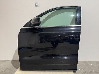 Dveře Audi Q3 S-line 2013 levé přední , kód barvy LZ9Y