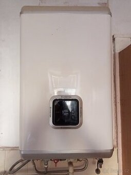 Elektrický ohřívač ARISTON VELIS