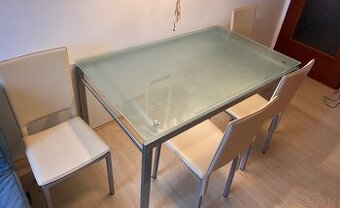 Jídelní stůl 4xžidle