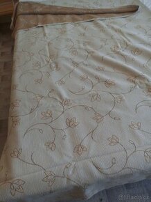 Přehoz přes postel 230/250 nový