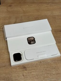 Apple Watch 10 42mm ztlatý titan, milánský tah - NOVÉ