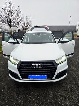 Audi Q7 - 1