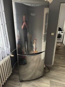 Kombinovaná lednice s mrazákem