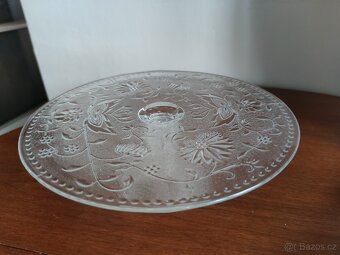 Skleněný podnos na dorty- masivní sklo