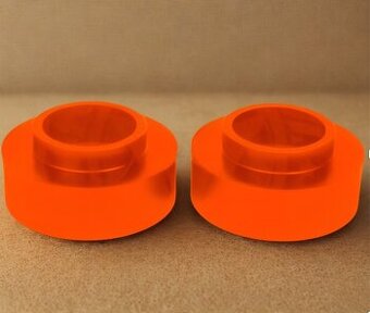 POLYURETANOVÉ PODLOŽKY NISSAN TERRANO I / II +5 cm