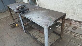 Pracovní stůl / ponk do dílny se svěrákem YORK 150
