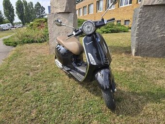 Vespa Primavera 125