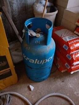 Plynová láhev plná