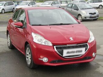 Peugeot 208 1.2 VTi ,  60 kW benzín, 2013