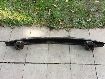 Výztuha zadního nárazníku VW Golf IV