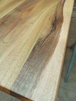 Kuchyňská stolová deska ořešák evropský