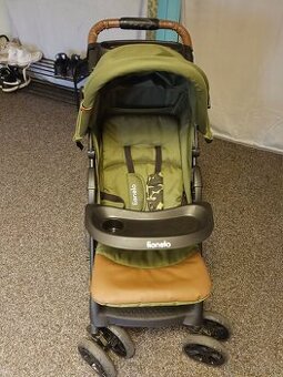 Sportovní kočárek lionelo