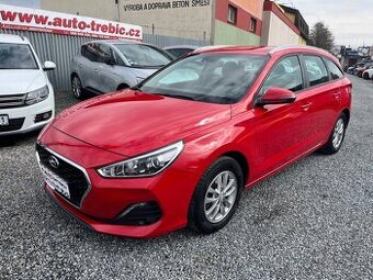 HYUNDAI i30 1,4i KOMBI TRIKOLOR KOMFORT 1.MAJITEL