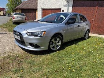 Mitsubishi Lancer 1.6i, najeto 39 000 KM, ČR, 1. maj.