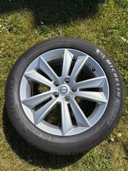 Komplety Volvo 225/50 R17