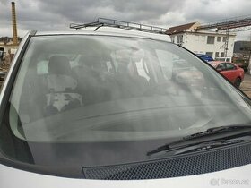 Čelní sklo Peugeot /Citroen 807