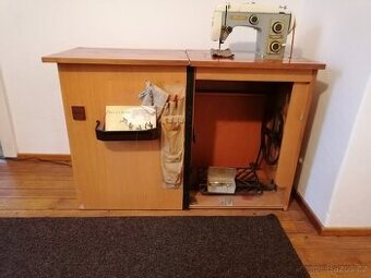 Skládaci šlapací šící stroj Veritas Automatic