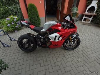Ducati panigale V4S "corse" 2023