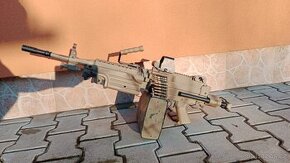 Kulomet M249