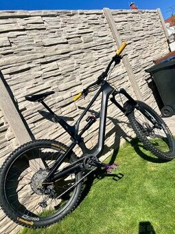 Canyon Spectral CF8 vel. L; 27,5"