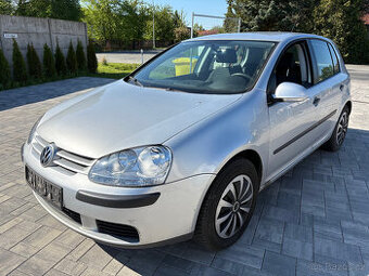 VW GOLF DÍLY  5 V