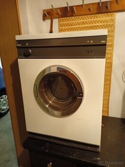 Prodám sušičku prádla Philips 650