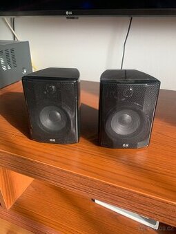 Elac Scarlet