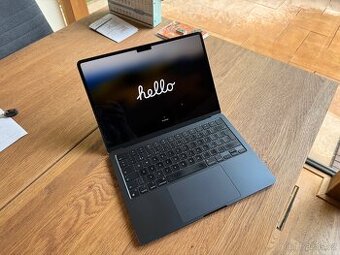 Macbook Air M2 CZ v plne zaruce, odpocet DPH