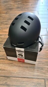 MET Yoyo dětská MTB přilba černá vel.51-55 cm