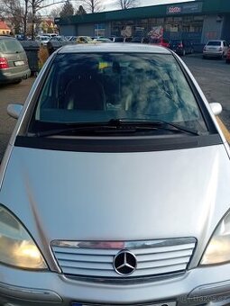 Mercedes A 190 Avantgarde - 1