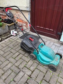 Bosch Rotak 320 elektrická sekačka - 1